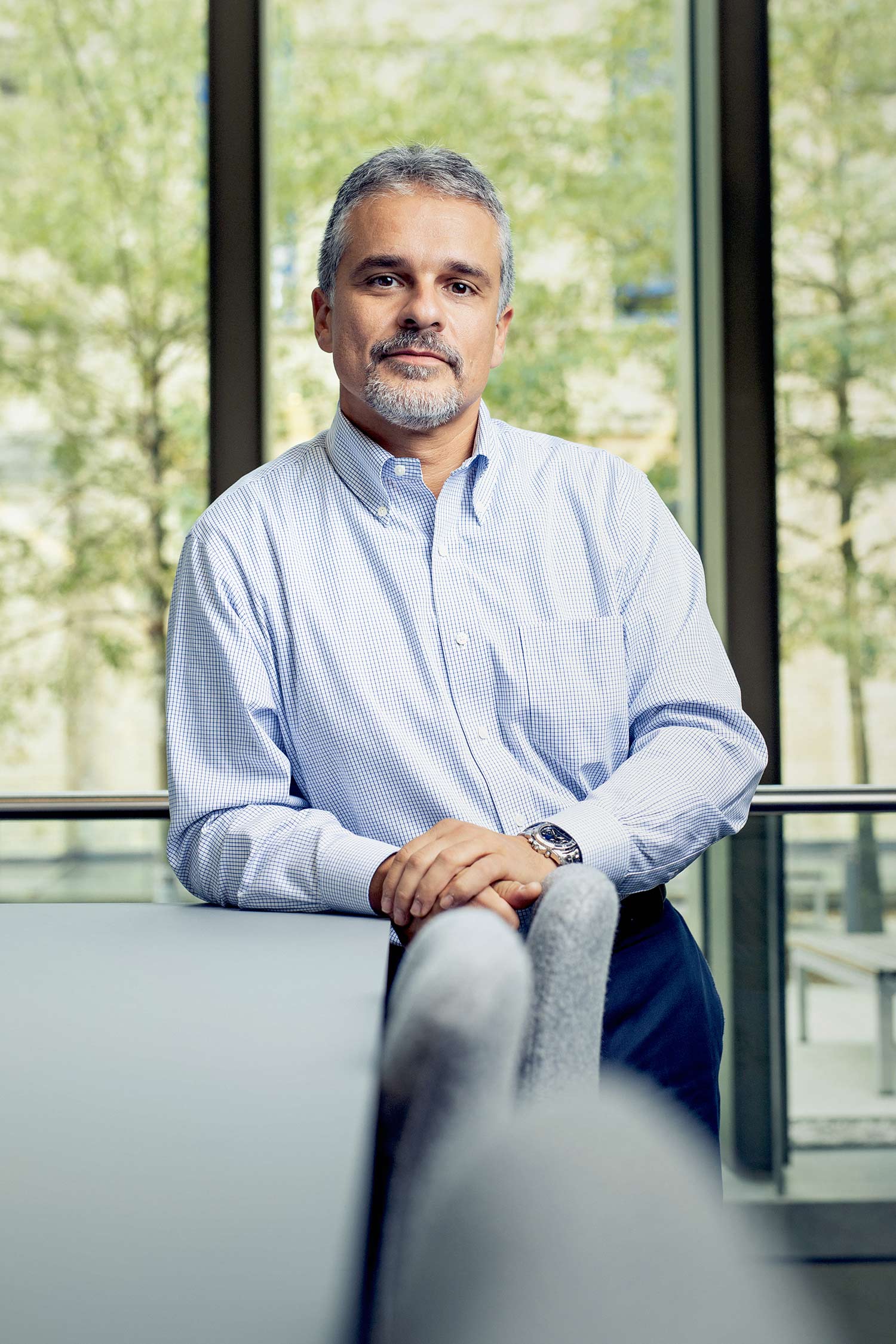 cambride-businessman-portrait-photography